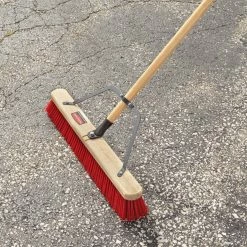 Rubbermaid Commercial Products Brooms 24-in Poly Fiber Push to Center Push Broom 9 Rubbermaid Commercial Products Brooms 24-in Poly Fiber Push to Center Push Broom -Swiffer Online Trade 40976380 scaled