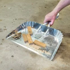 Quickie - Professional Dustpans Metal Handheld Dustpan -Swiffer Online Trade 42133607 scaled