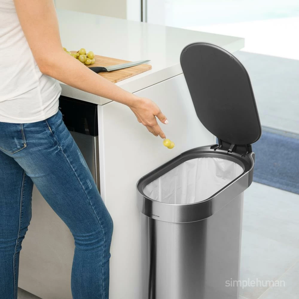 simplehuman Trash Cans simplehuman 45 Liter/12 Gallon Slim Kitchen Step Can, Brushed Stainless Steel with Plastic Lid 6 simplehuman Trash Cans simplehuman 45 Liter/12 Gallon Slim Kitchen Step Can, Brushed Stainless Steel with Plastic Lid - Image 4