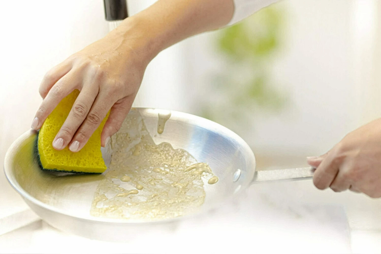 Scotch-Brite Sponges & Scouring Pads Heavy Duty 6-Pack Cellulose Sponge with Scouring Pad 12 Scotch-Brite Sponges & Scouring Pads Heavy Duty 6-Pack Cellulose Sponge with Scouring Pad - Image 10