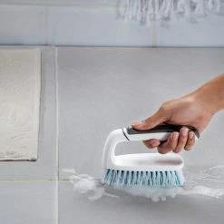 Scotch-Brite Kitchen Brushes Utility All Purpose Poly Fiber Scrub Brush -Swiffer Online Trade 44256601 scaled