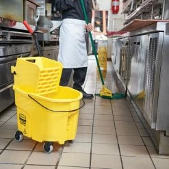 Rubbermaid Commercial Products Mop Wringer Buckets WaveBrake 35-Quart Commercial Mop Wringer Bucket with Wheels -Swiffer Online Trade 44727938 scaled